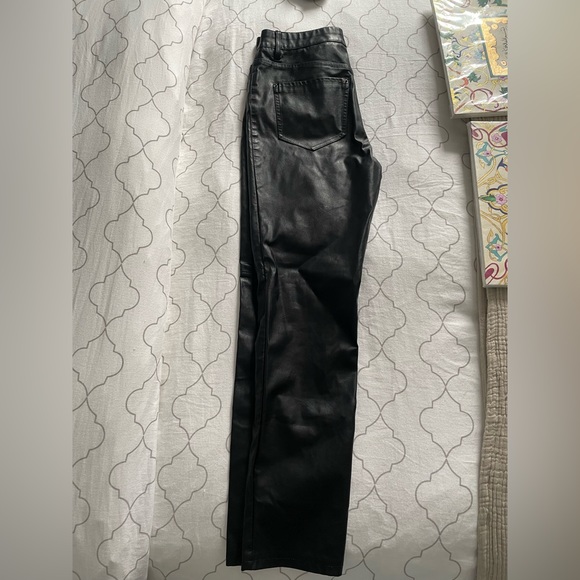 Faux leather pants - Picture 3 of 3